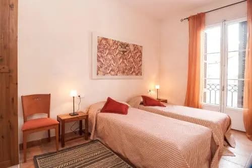 Gaudi Apartment 1 - photo 4