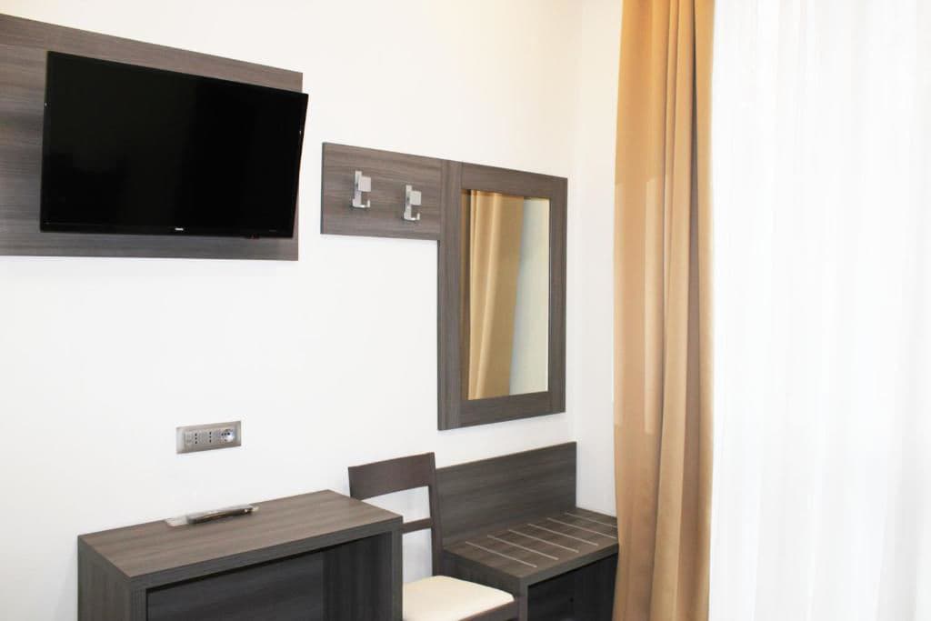 Metropoli Hotel - photo 19