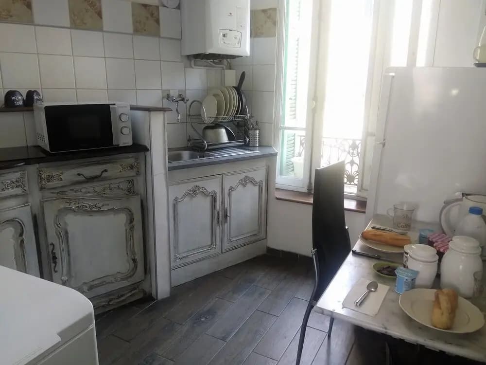 Nice Center Room - photo 11