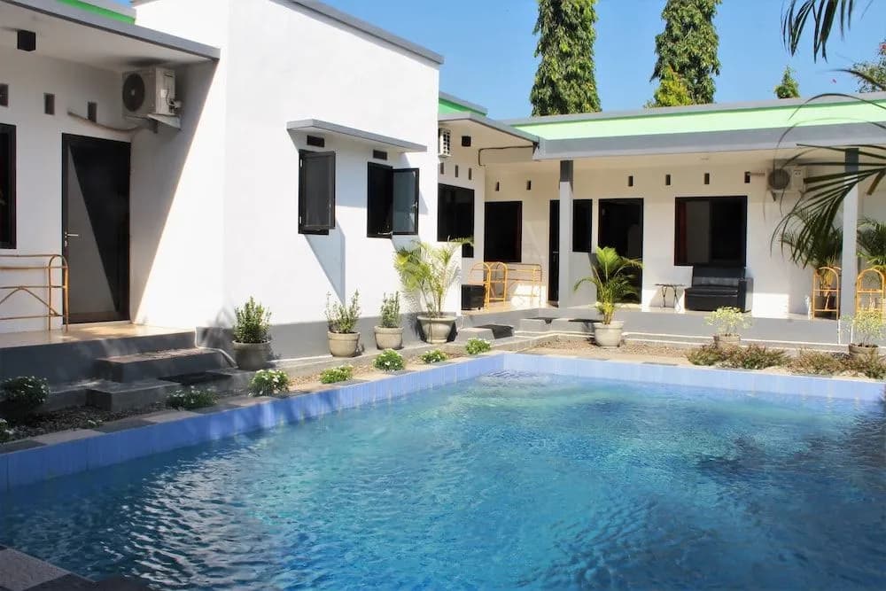 Yuliana Homestay - photo 14