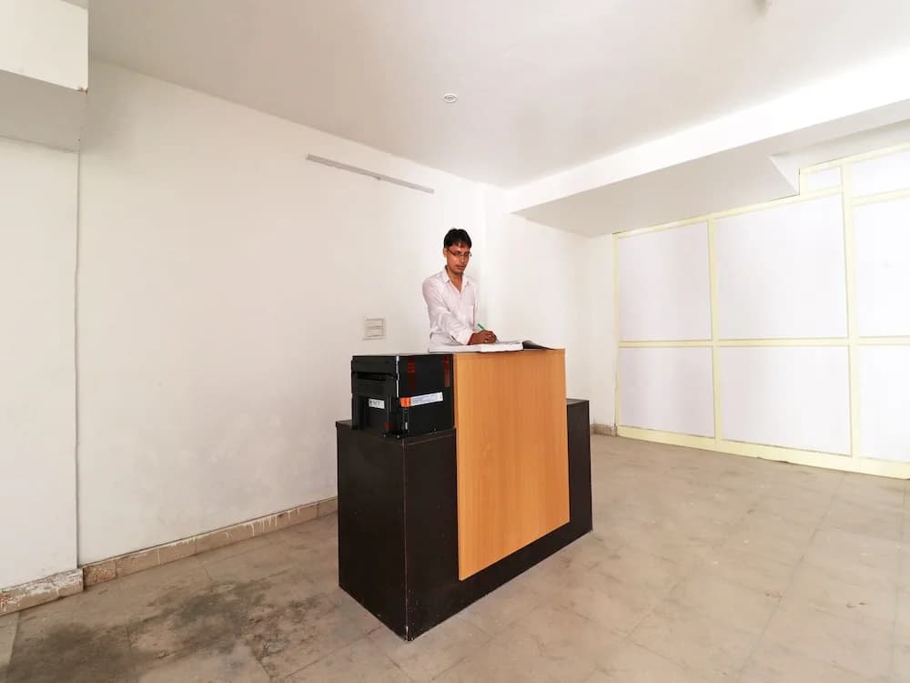 OYO Flagship 39677 Haiderpur Road - photo 11