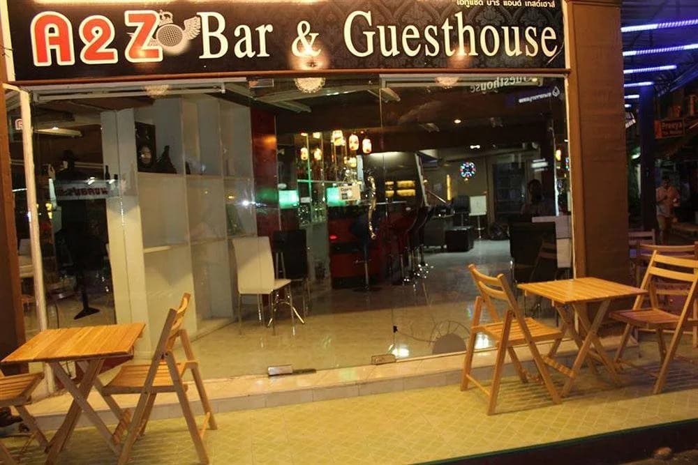 Q6 At 6 - Hostel - photo 17