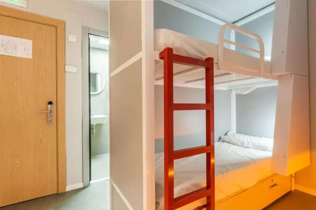Sun & Moon Hostel - photo 29