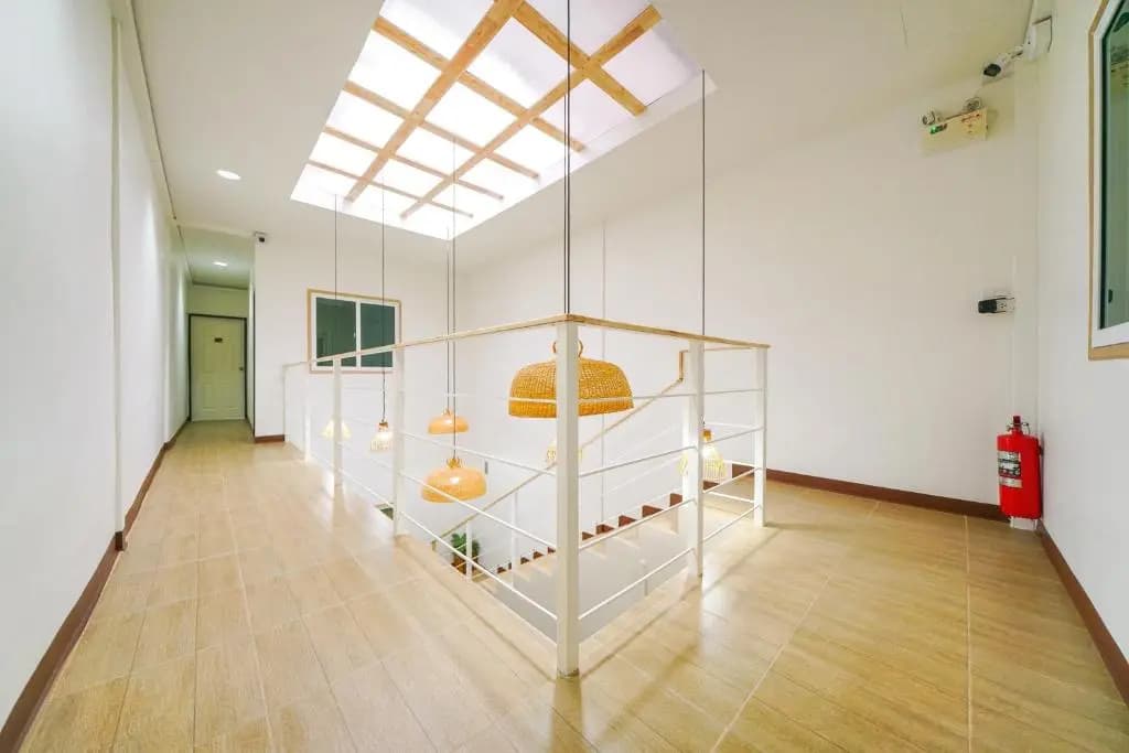 D-hub Hostel - photo 11