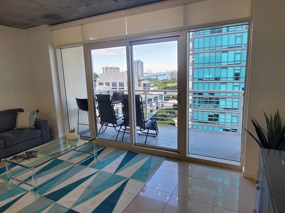 Midblock Miami - photo 8