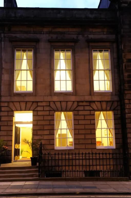 Hub By Premier Inn Edinburgh Haymarket - photo 50