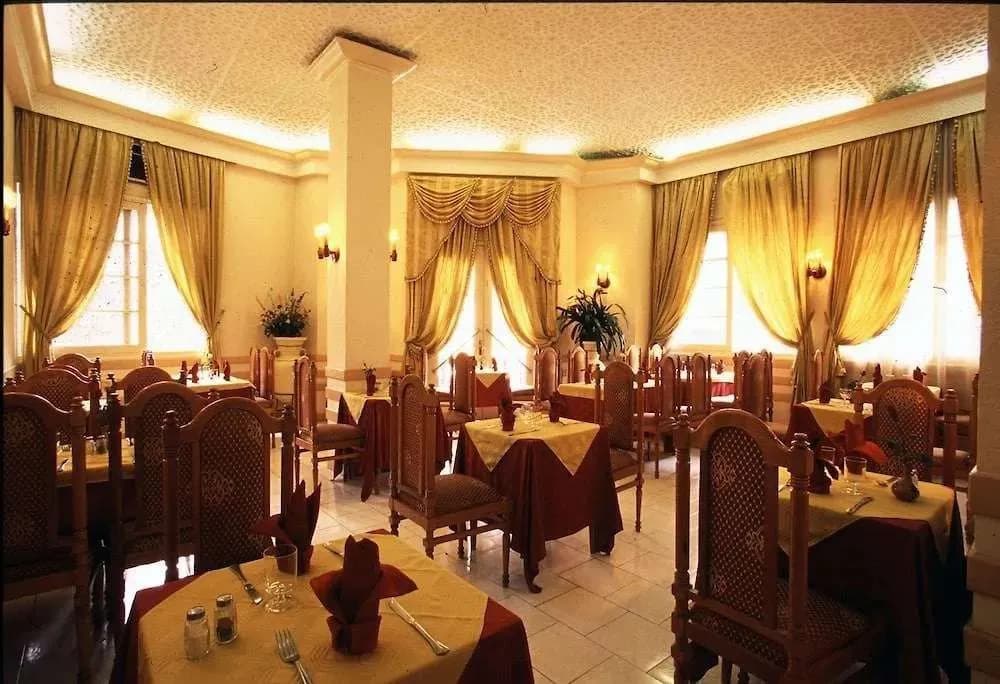 Hotel Du Pacha - photo 10