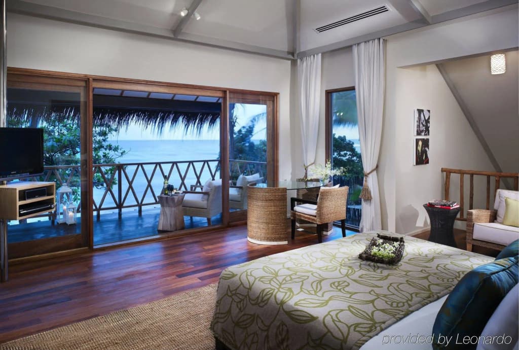 Taj Coral Reef Resort & Spa - photo 4