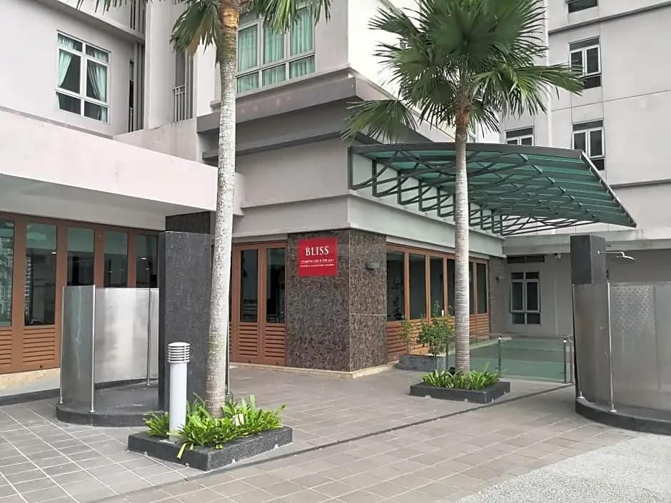 Work FrHome,10AM-6PM DAY USE, Shaftsbury@Cyberjaya - photo 1
