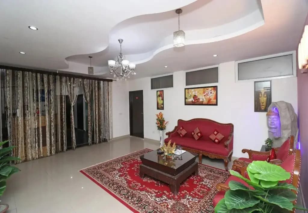 Kehar Palace by OYO Rooms - photo 12