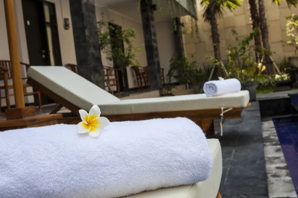 Mansu Hotel and Spa Legian - photo 16