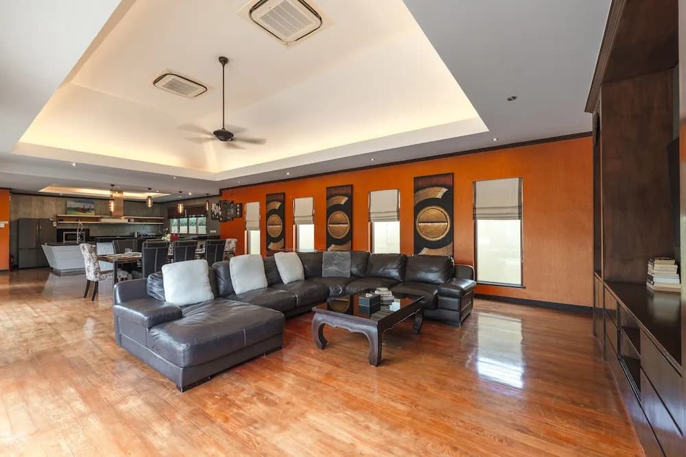 Generous 6BR Balinese Pool Villa Sophia - photo 2