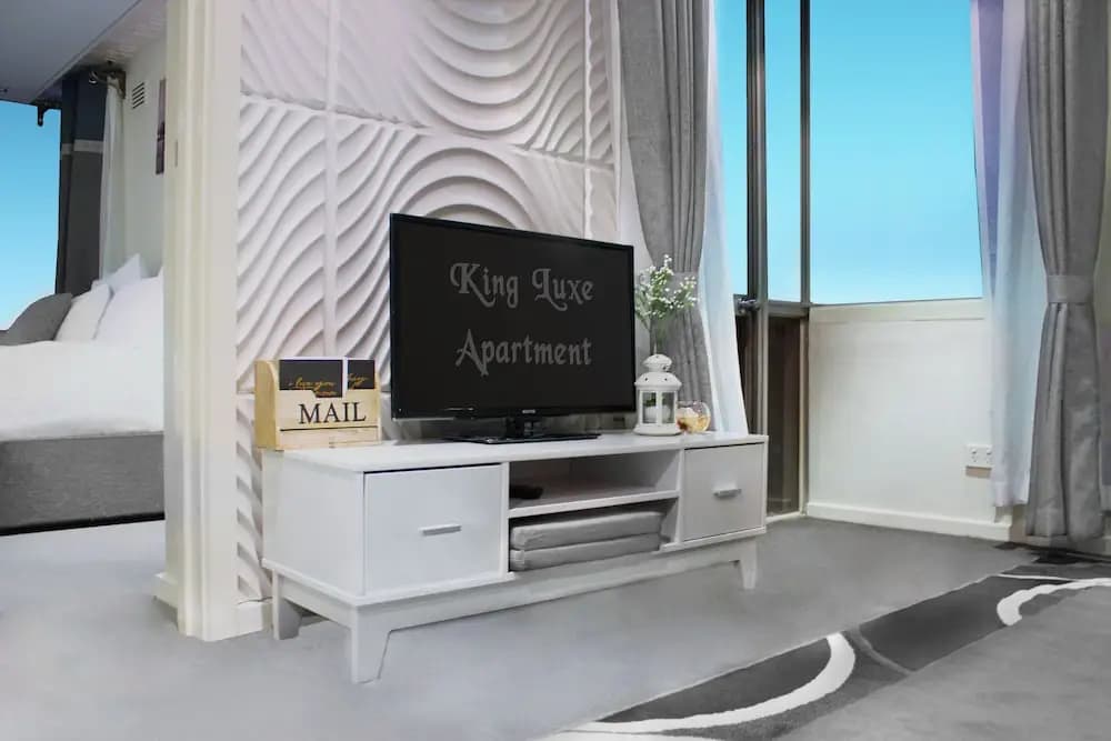 King Deluxe Apartments - photo 3