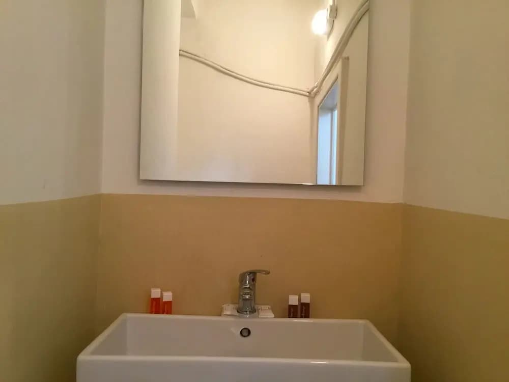 San Firenze Apartment - photo 9