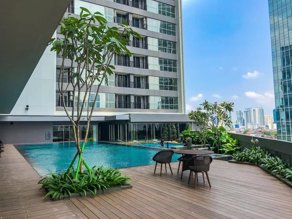 Nice and Elegant Studio at Ciputra World 2 Apartment - photo 9