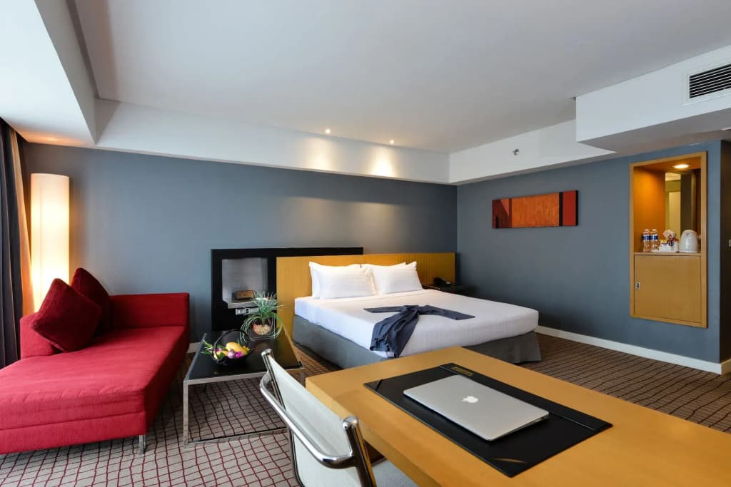 BelAire Bangkok Hotel - photo 18