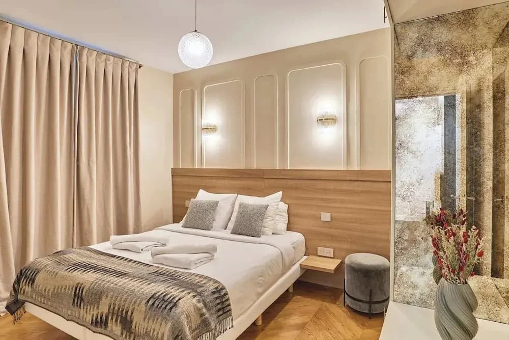 Superb Air-conditioned Flat on the Champs Elysees - photo 3