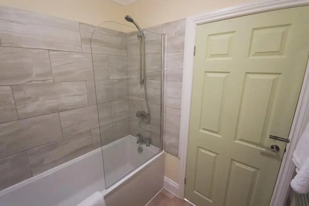 The Hampton Residence - photo 17