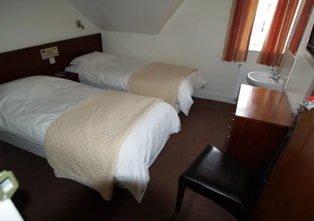 White Lodge - photo 3