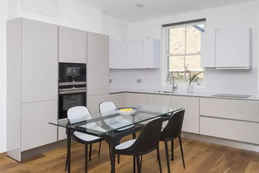 King's Cross Luxury 2BR Suites by Sonder - photo 15