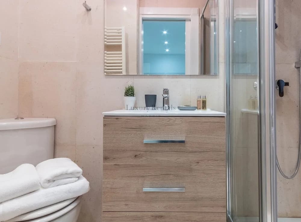 3 Bedrooms Chamberi - photo 6