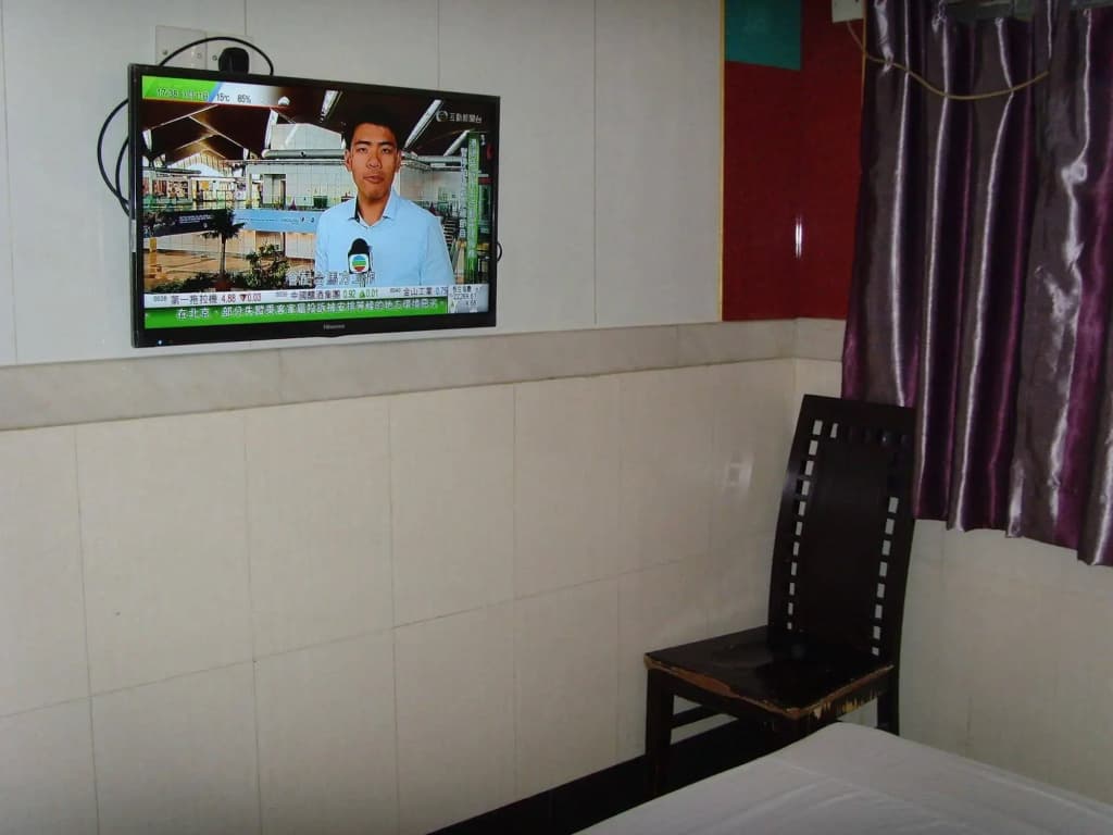 Long Yuen Hotel - photo 9