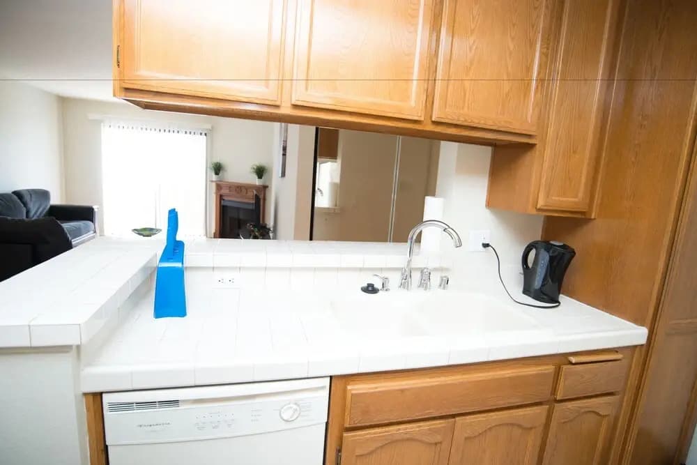 Strathmore Apartments - photo 23