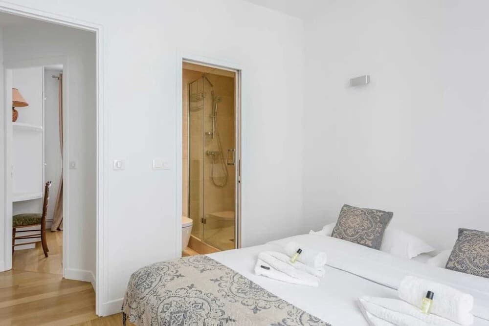 Luxury 4-bdr Apartment Near Saint-germain-des-prés - photo 5