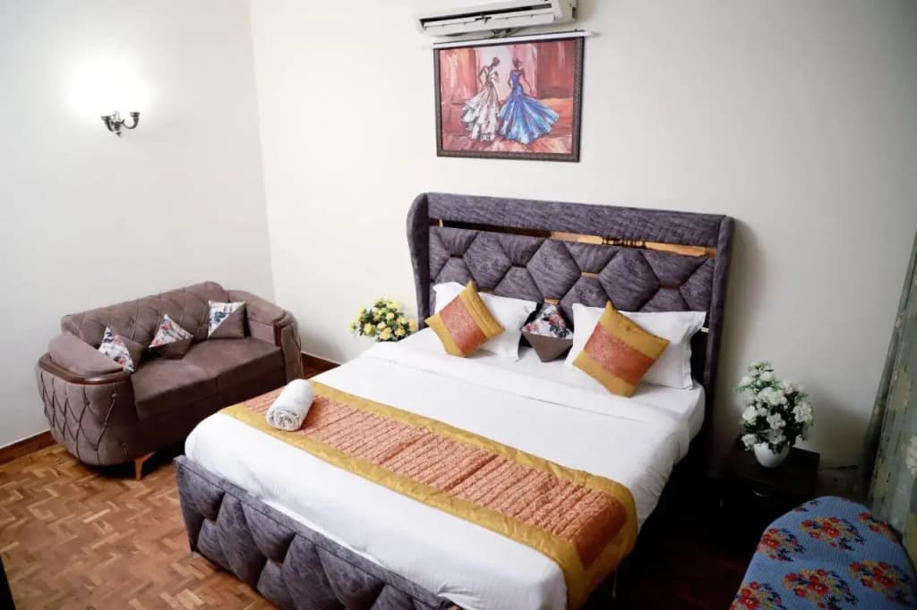 3Bhk Fortune Home,E28 1B Saket Near Max Hospital,Pvr - photo 3