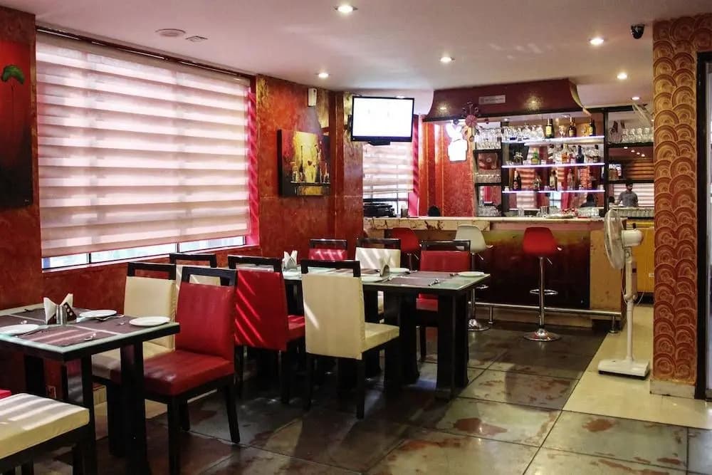 Capital O 980 Hotel Ramhan - photo 14