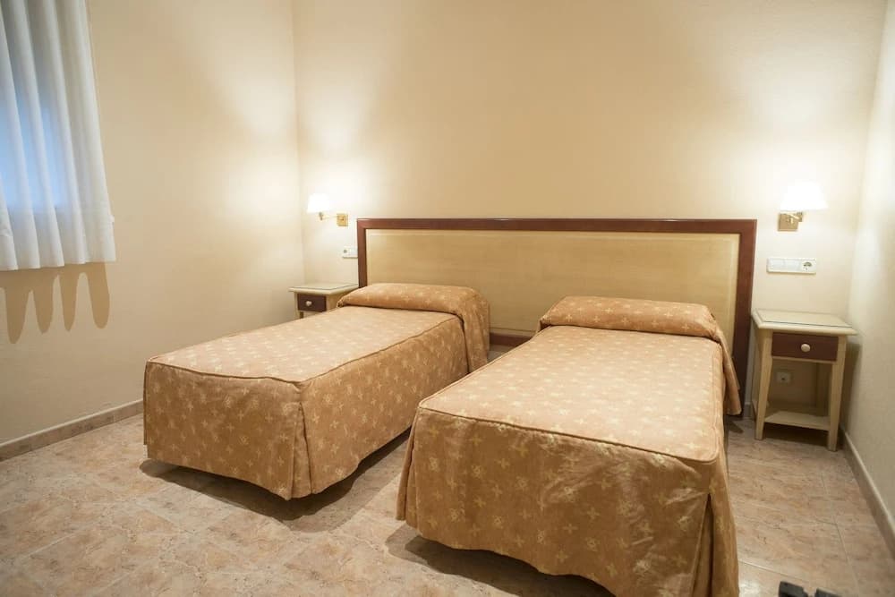 Hostal Bianco - photo 4