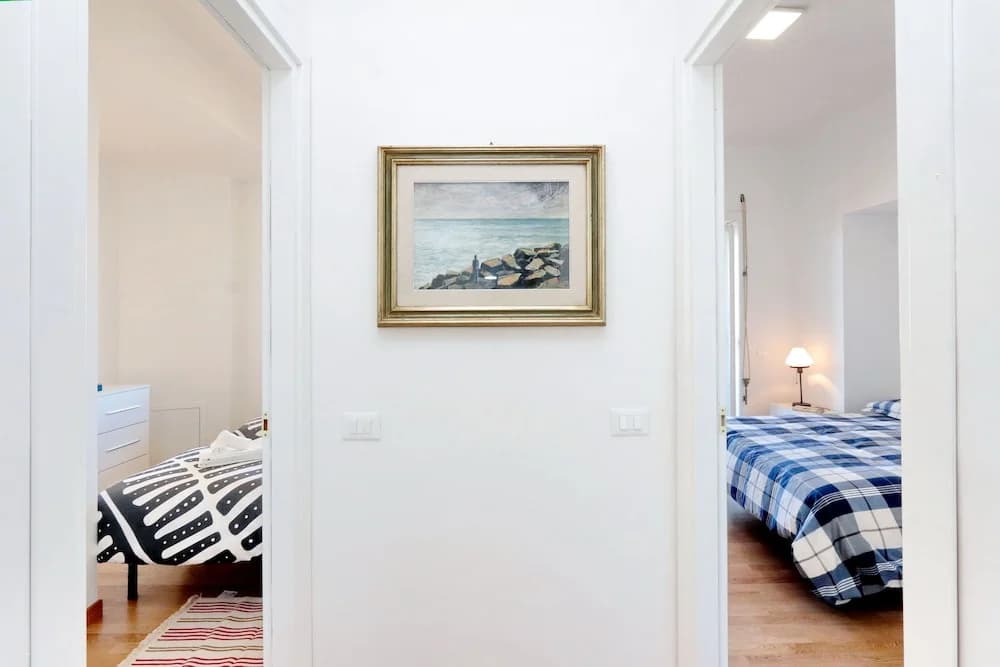 Salaria Apartment - photo 3