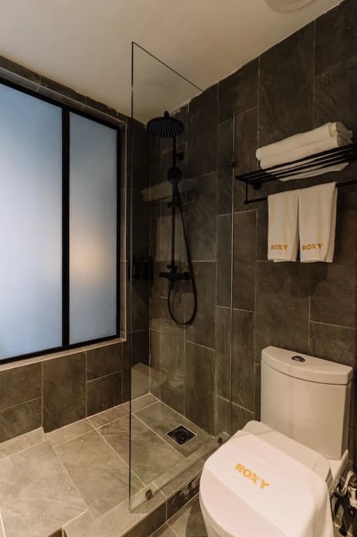 Impiana By Roxy Hotel - photo 10