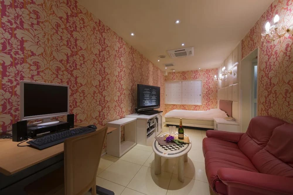 Hotel Linden Oji - photo 6