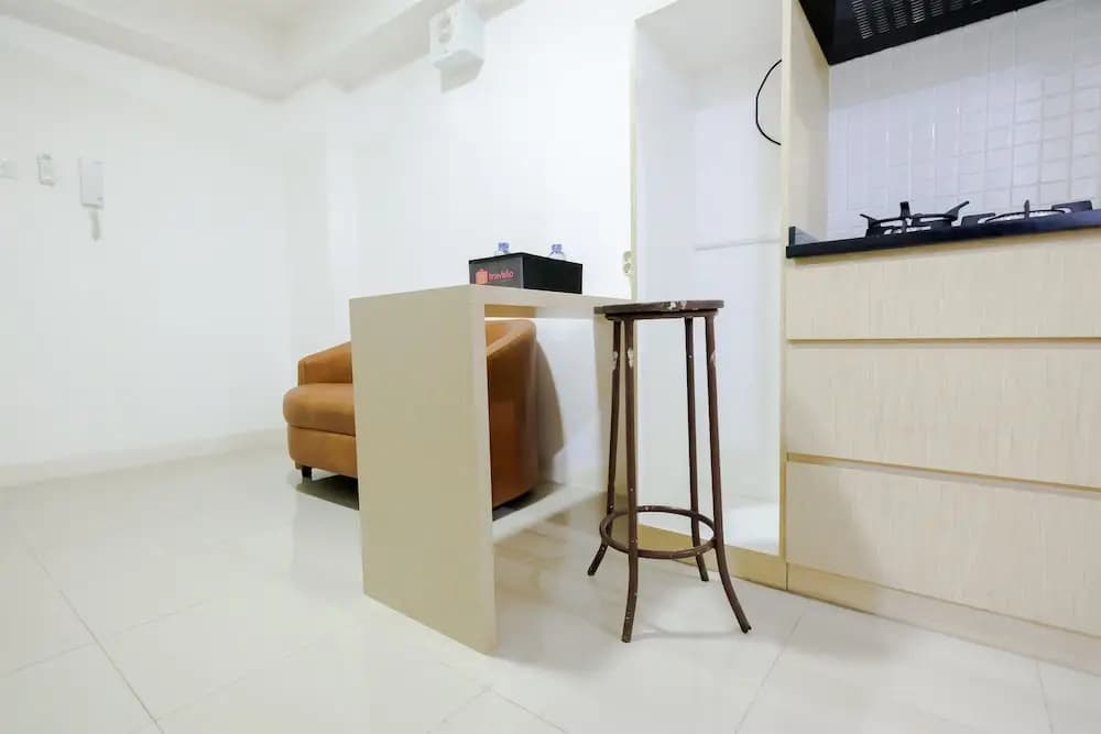 Simply & Clean Bassura City Apartment - photo 19