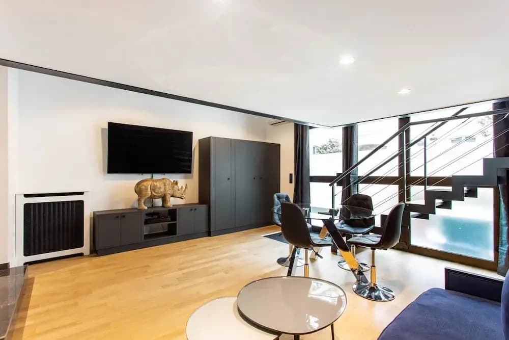 Modern Studio for 4 People - Arc de Triomphe - photo 3