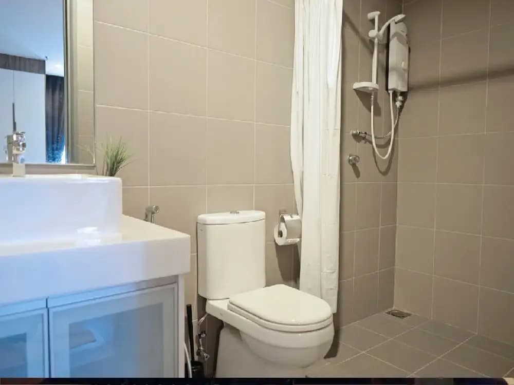 Summer Suites Vacation Home - photo 10