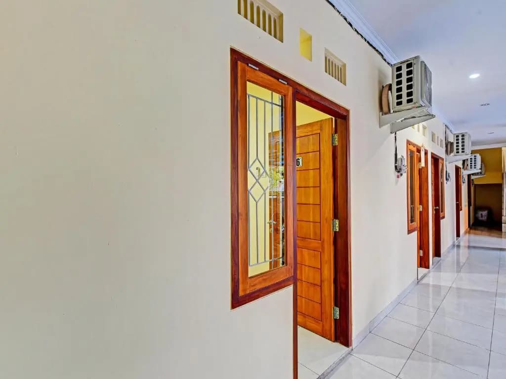 OYO 90823 Casa Jupiter Shine - photo 3