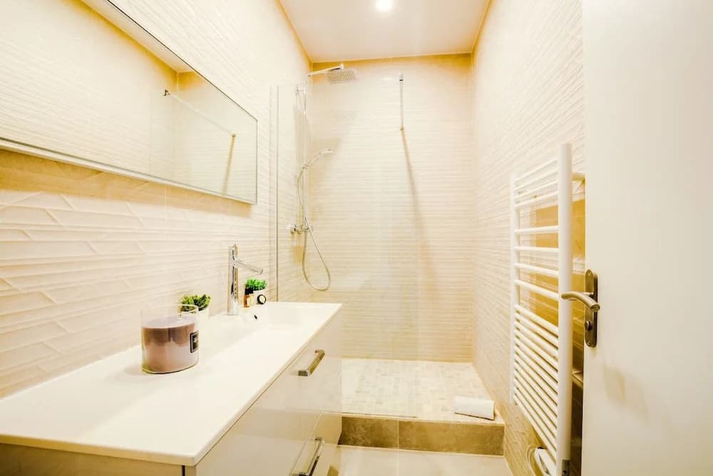 Design Apartment - One Bedroom Flat in the 5th Arrondissement - photo 7