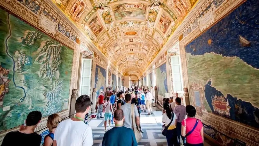 Vatican Rooms Guest House - photo 22