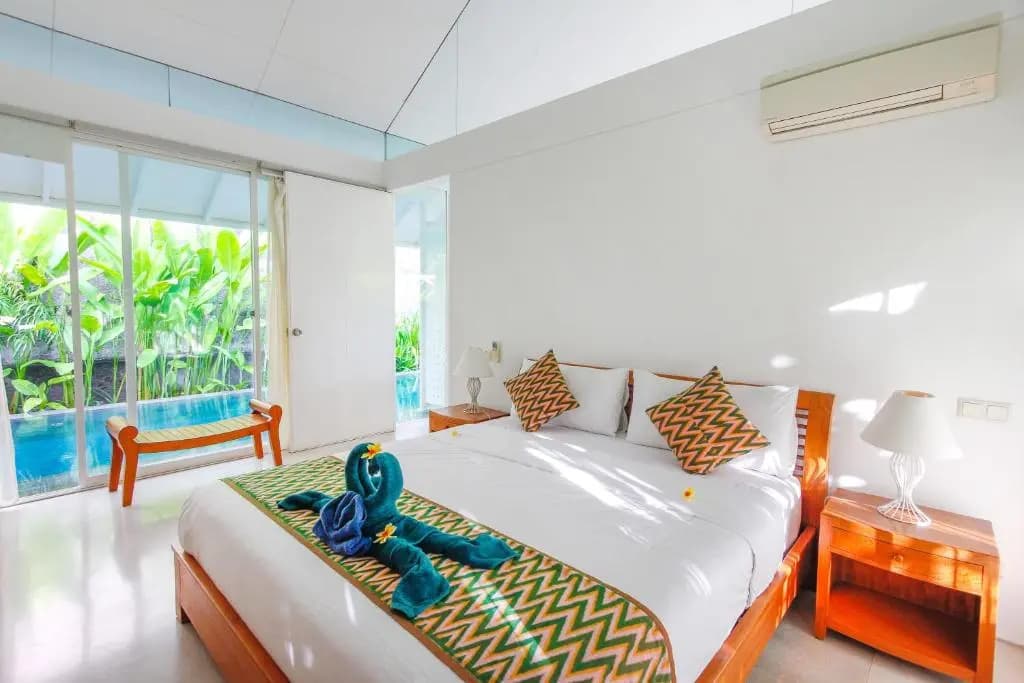 White Villa - photo 1