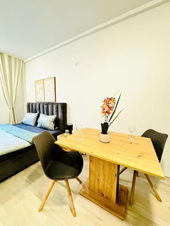 Spacious 7BR Apartment Prime Location - photo 44