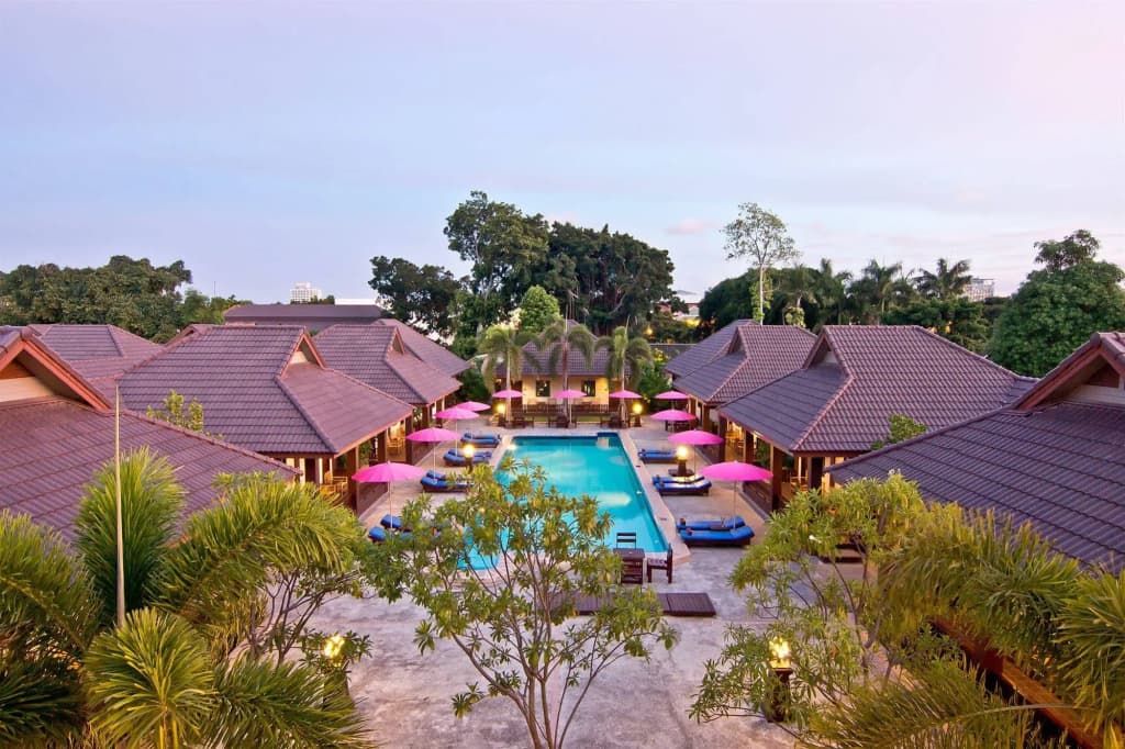Rose Bay Resort - photo 16