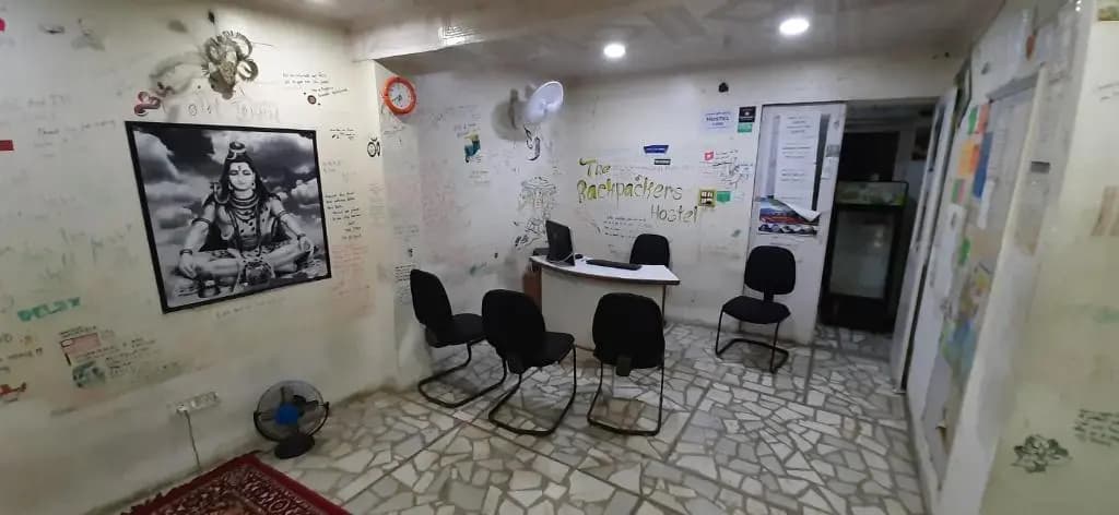 Comfort Stay Hostel - photo 8