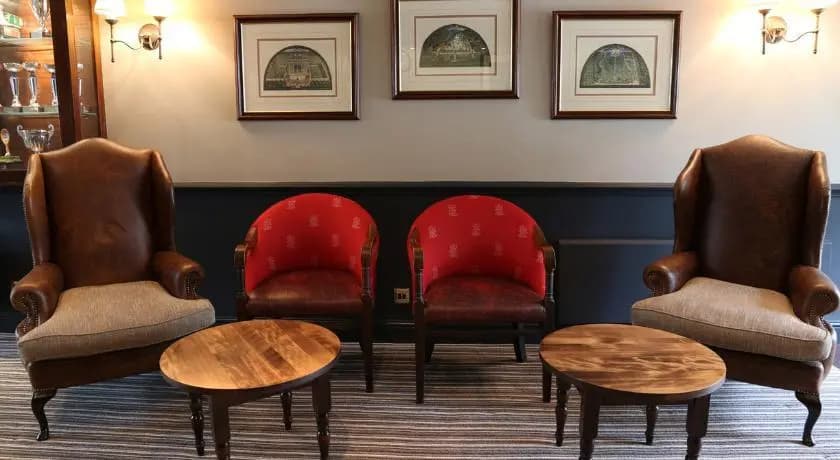 The Dukes Head Hotel - photo 15