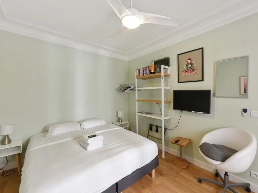 Welkeys - Crozatier Apartment - photo 2
