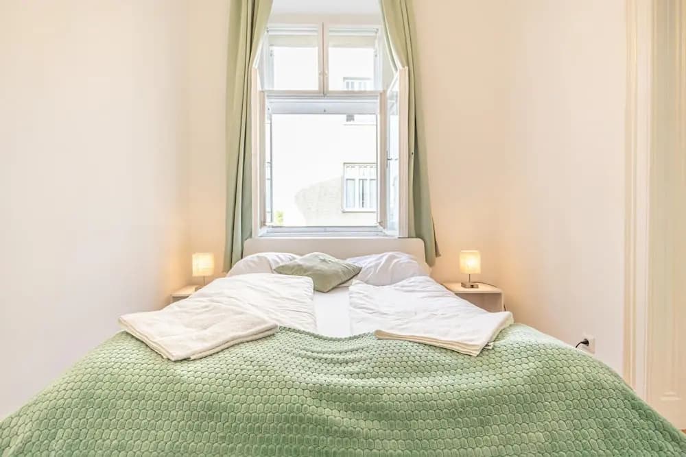 Friendly 2BR Apt- Near Rennweg - photo 5
