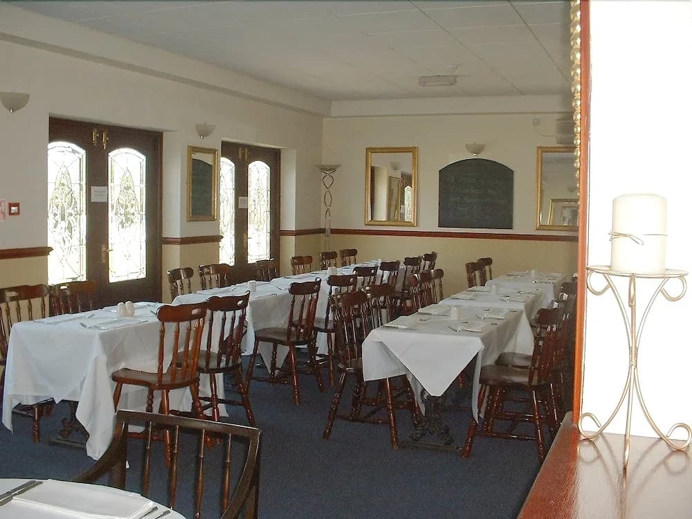 Riverside Hotel - photo 13