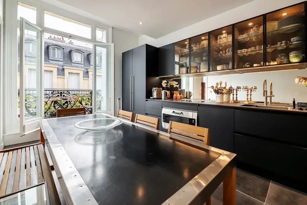 Prestigious Apartment Near the Trocadero - photo 19