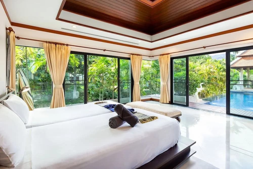 Boutique 3BR Pool Villa Bianca NaiHarn - photo 2